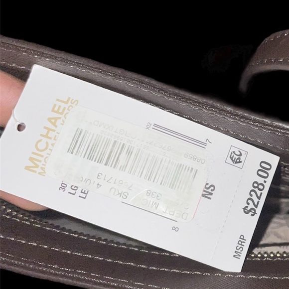 Michael Kors Messenger Bag Dark Brown - Picture 7 of 7